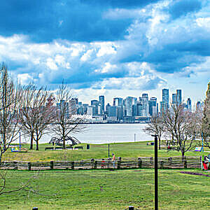 The Hidden Costs of Growth: Traditional "Triple Net" Leases vs. West Quay Private Offices 2 Downtown View from West Quay Offices
