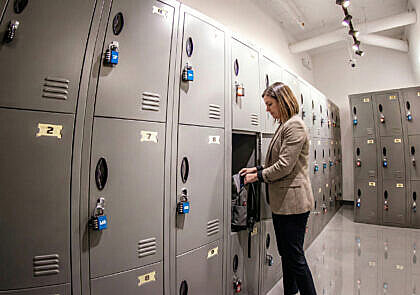 Benefits of Coworking: Boost Productivity & Collaboration 22 Lockers