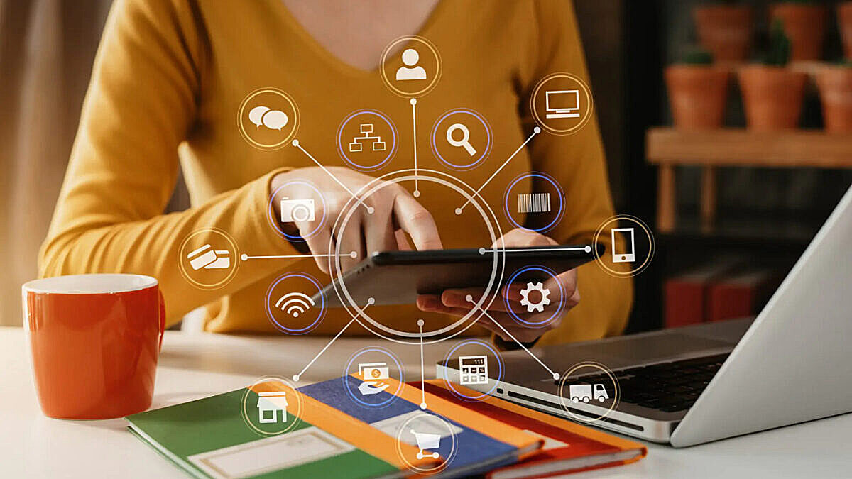 The Future is "Smart": Why Tech-Optimized Coworking is the New Standard for North Vancouver Business 1 Smart Workplace